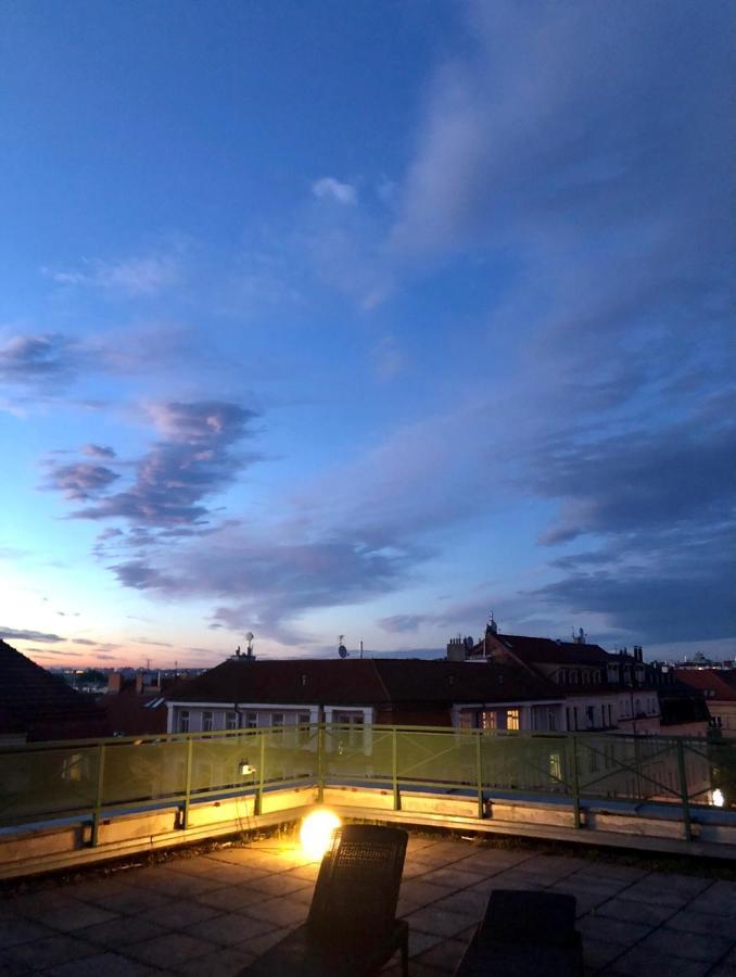 Romantic Studio With Jacuzzi Praga Exterior foto